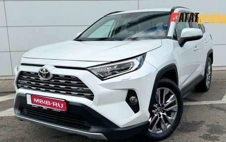 Toyota RAV4, 2021 год, 2 990 000 рублей, 1 фотография