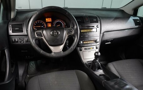Toyota Avensis III рестайлинг, 2010 год, 1 299 000 рублей, 6 фотография