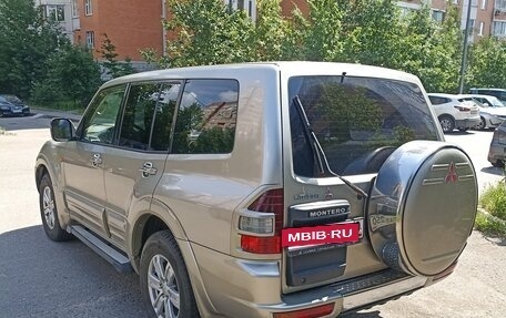 Mitsubishi Pajero III рестайлинг, 2001 год, 850 000 рублей, 4 фотография