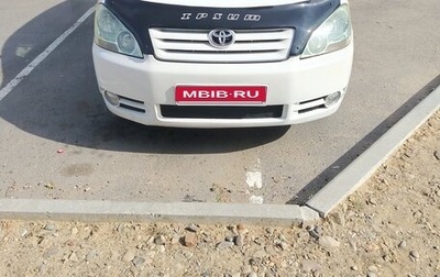 Toyota Ipsum II, 2004 год, 800 000 рублей, 1 фотография