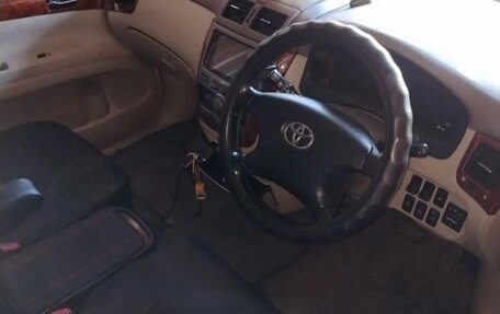 Toyota Ipsum II, 2004 год, 800 000 рублей, 5 фотография