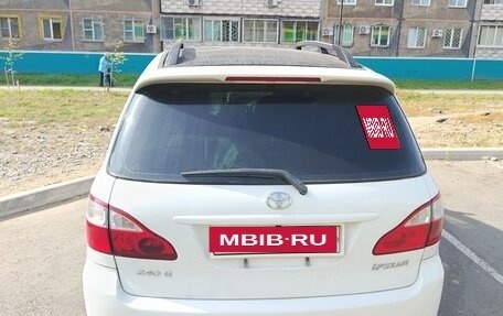 Toyota Ipsum II, 2004 год, 800 000 рублей, 2 фотография