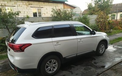 Mitsubishi Outlander III рестайлинг 3, 2018 год, 1 900 000 рублей, 1 фотография