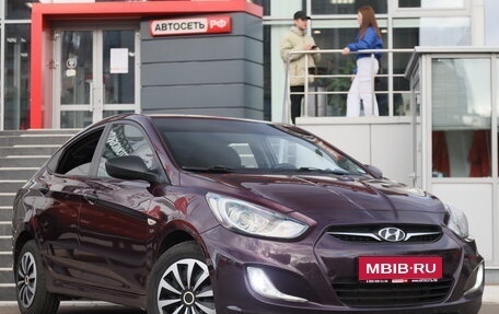 Hyundai Solaris II рестайлинг, 2013 год, 689 370 рублей, 1 фотография