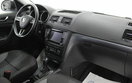 Skoda Yeti I рестайлинг, 2017 год, 1 551 000 рублей, 8 фотография