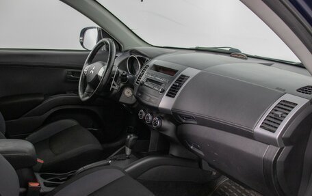 Mitsubishi Outlander III рестайлинг 3, 2010 год, 930 000 рублей, 9 фотография
