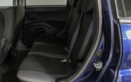 Mitsubishi Outlander III рестайлинг 3, 2010 год, 930 000 рублей, 11 фотография