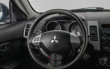 Mitsubishi Outlander III рестайлинг 3, 2010 год, 930 000 рублей, 15 фотография