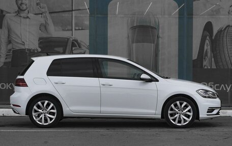 Volkswagen Golf VII, 2018 год, 1 645 000 рублей, 5 фотография