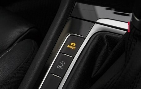 Volkswagen Golf VII, 2018 год, 1 645 000 рублей, 14 фотография