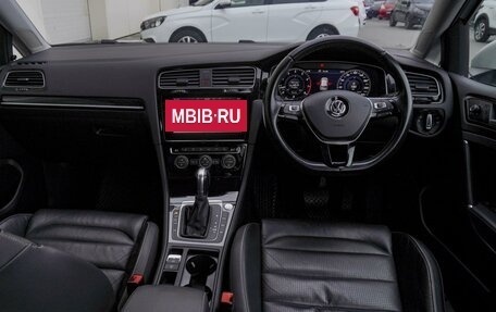 Volkswagen Golf VII, 2018 год, 1 645 000 рублей, 6 фотография