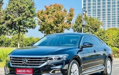 Volkswagen Passat B8 рестайлинг, 2021 год, 1 850 000 рублей, 1 фотография