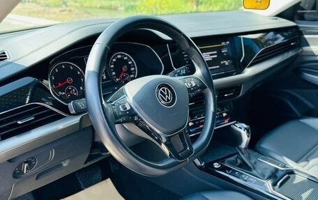 Volkswagen Passat B8 рестайлинг, 2021 год, 1 850 000 рублей, 10 фотография