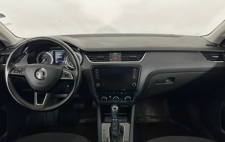 Skoda Octavia, 2018 год, 2 420 000 рублей, 7 фотография