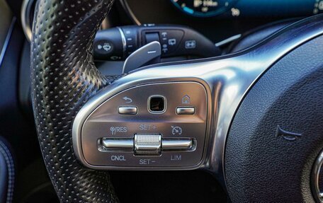 Mercedes-Benz C-Класс, 2018 год, 2 580 000 рублей, 19 фотография