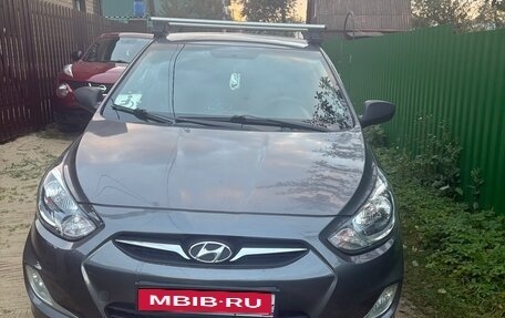 Hyundai Solaris II рестайлинг, 2011 год, 650 000 рублей, 1 фотография