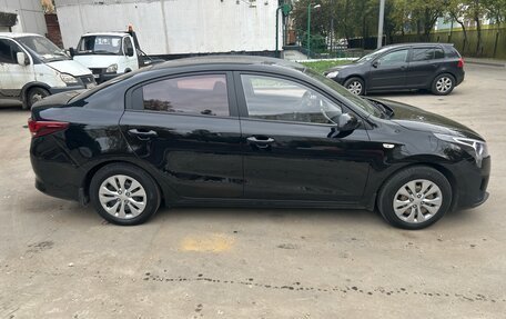 KIA Rio IV, 2021 год, 1 000 000 рублей, 4 фотография