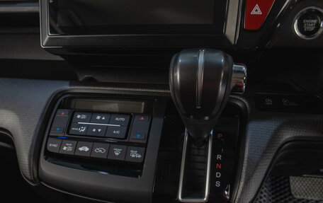 Honda Stepwgn IV, 2018 год, 2 499 000 рублей, 17 фотография