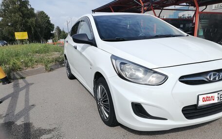Hyundai Solaris II рестайлинг, 2013 год, 580 000 рублей, 3 фотография