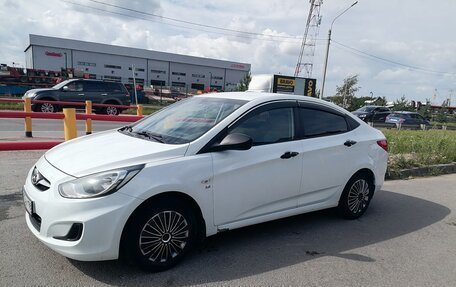 Hyundai Solaris II рестайлинг, 2013 год, 580 000 рублей, 5 фотография
