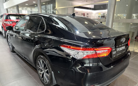 Toyota Camry, 2022 год, 3 249 900 рублей, 8 фотография