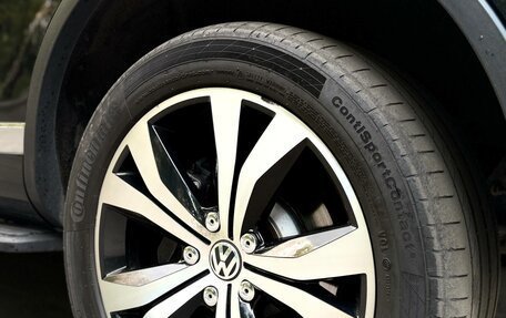 Volkswagen Touareg III, 2013 год, 2 200 000 рублей, 12 фотография