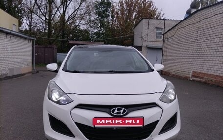 Hyundai i30 II рестайлинг, 2014 год, 830 000 рублей, 2 фотография