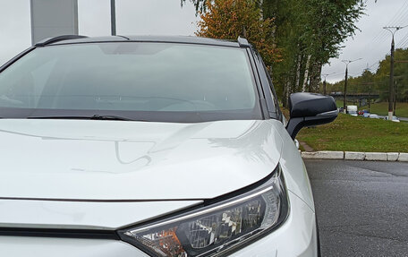 Toyota RAV4, 2020 год, 2 550 000 рублей, 21 фотография