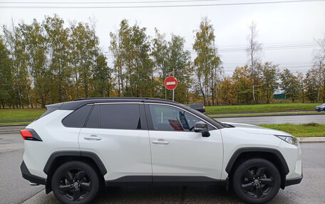 Toyota RAV4, 2020 год, 2 550 000 рублей, 8 фотография