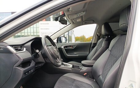 Toyota RAV4, 2020 год, 2 550 000 рублей, 20 фотография
