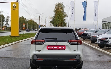Toyota RAV4, 2020 год, 2 550 000 рублей, 10 фотография
