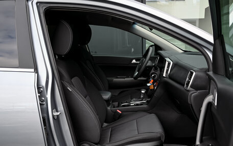 KIA Sportage IV рестайлинг, 2021 год, 2 890 000 рублей, 11 фотография