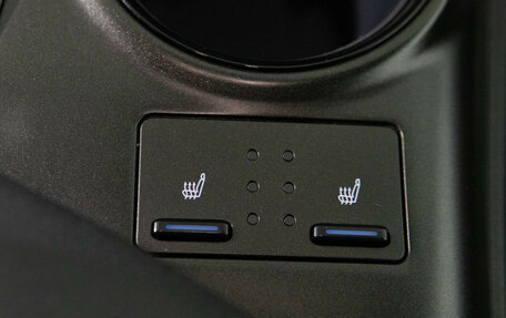 Toyota Camry, 2021 год, 3 820 000 рублей, 17 фотография