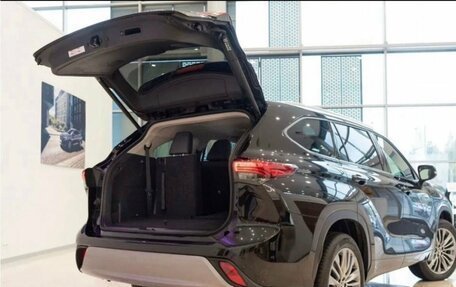 Toyota Highlander, 2025 год, 5 800 000 рублей, 3 фотография