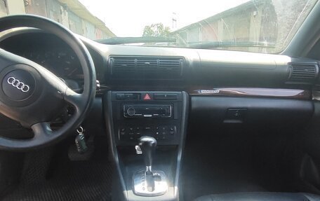Audi A4, 1999 год, 410 000 рублей, 8 фотография