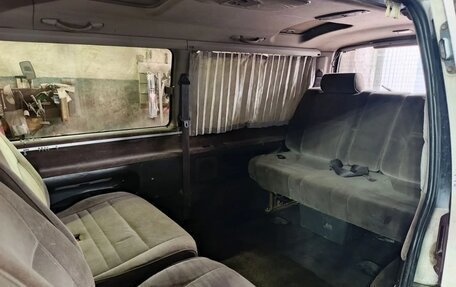 Toyota HiAce H100, 1992 год, 590 000 рублей, 5 фотография