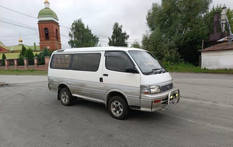 Toyota HiAce H100, 1992 год, 590 000 рублей, 2 фотография