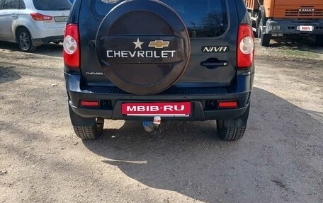 Chevrolet Niva I рестайлинг, 2012 год, 408 000 рублей, 6 фотография