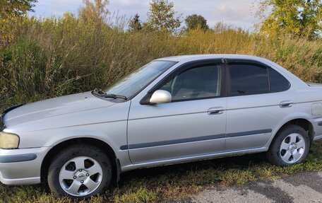 Nissan Sunny B15, 2001 год, 320 000 рублей, 2 фотография