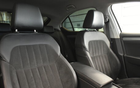 Skoda Superb III рестайлинг, 2017 год, 2 725 000 рублей, 18 фотография
