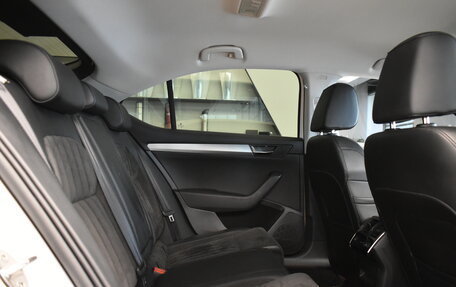 Skoda Superb III рестайлинг, 2017 год, 2 725 000 рублей, 17 фотография