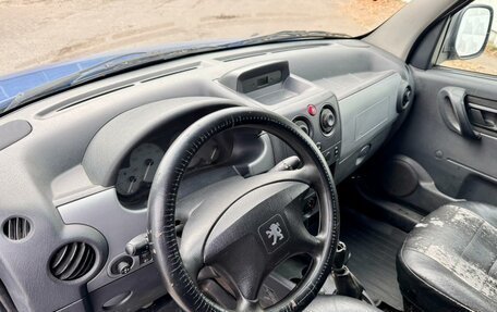 Peugeot Partner II рестайлинг 2, 2004 год, 360 000 рублей, 2 фотография