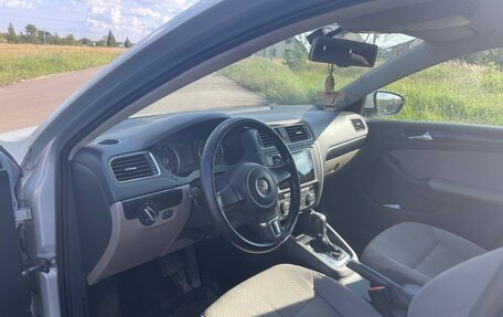 Volkswagen Jetta VI, 2012 год, 650 000 рублей, 5 фотография