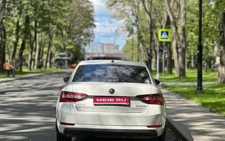 Skoda Superb III рестайлинг, 2016 год, 7 фотография