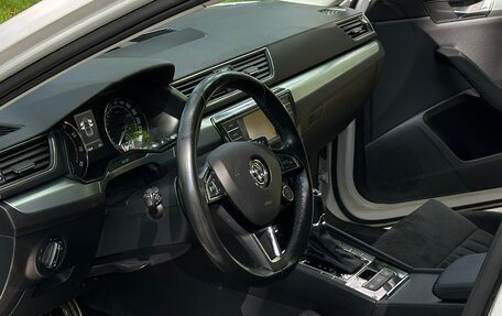 Skoda Superb III рестайлинг, 2016 год, 11 фотография