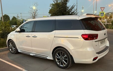 KIA Carnival III, 2019 год, 3 400 000 рублей, 2 фотография