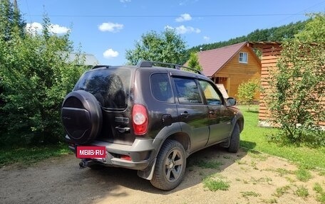 Chevrolet Niva I рестайлинг, 2018 год, 810 000 рублей, 2 фотография