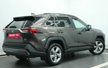 Toyota RAV4, 2020 год, 3 200 000 рублей, 3 фотография
