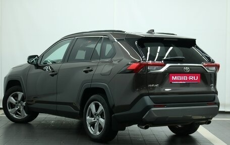 Toyota RAV4, 2020 год, 3 200 000 рублей, 12 фотография