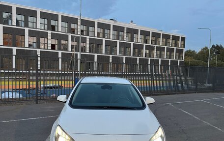 Opel Astra J, 2011 год, 700 000 рублей, 3 фотография